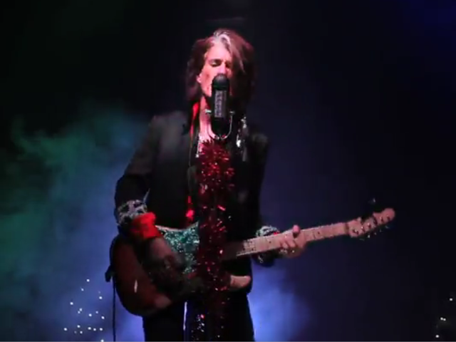 Joe Perry and his favourite Christmas song
