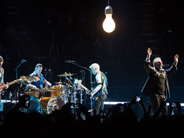 U2 EMBRACE DIVERSITY & SPREAD LOVE AT NJ JOSHUA TREE TOUR STOP