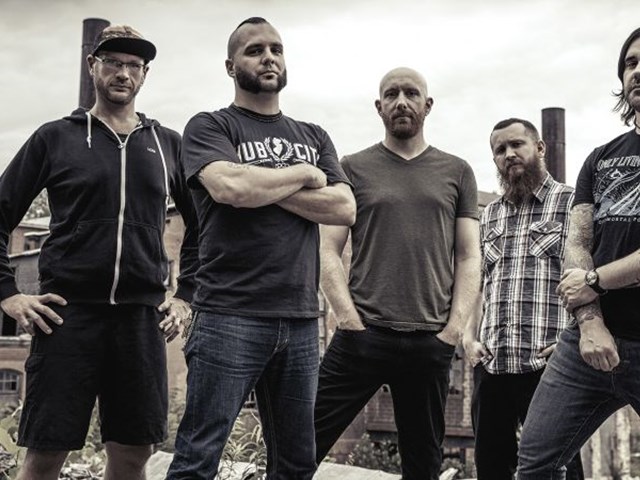 AT HOME WITH KILLSWITCH ENGAGE: BALLS TO THE WALL INTERVIEW {CHANGE THIS}