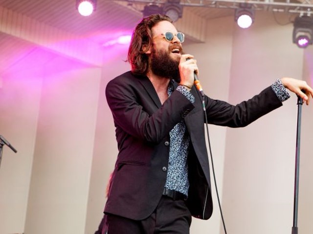 FATHER JOHN MISTY PREVIEWS NEW SONGS IN SEATTLE