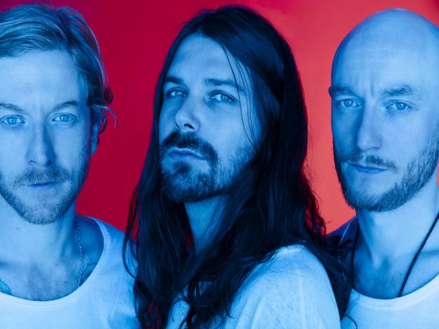 BIFFY CLYRO are confirmed as special guests for GUNS N' ROSES Prague's show