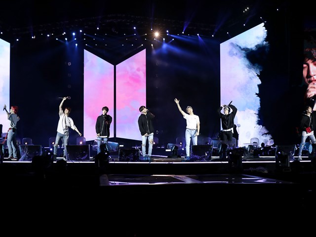 BTS WORLD TOUR LOVE YOURSELF TAOYUAN：Live Photos