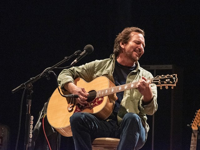 Eddie Vedder fylder 2019 Europatourens setliste med Deep Cuts