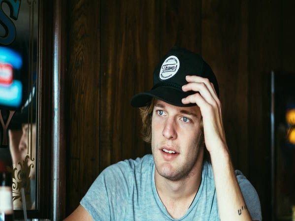 DINNER AND A SHOW: TUCKER BEATHARD'S GORGEOUS COUNTRY SONGS MAKE HIM STAND OUT, EVEN IN A FAMILY OF NASHVILLE ROYALTY {SEPTEMBER - CHANGE THIS}