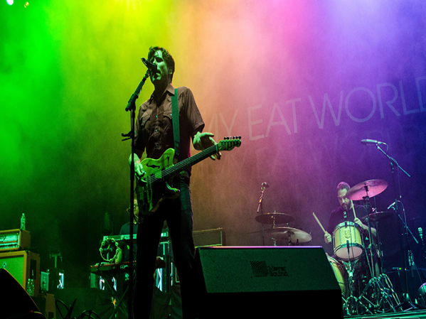 WATCH JIMMY EAT WORLD PERFORM "SURE AND CERTAIN" ON JIMMY KIMMEL {OCTOBER - CHANGE THIS}